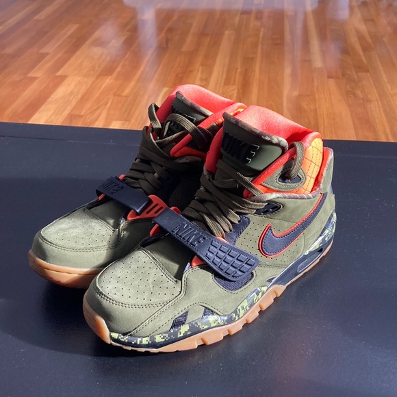 Nike Shoes | Nike Air Trainer Bo Jackson 34 Bo and Arrow | Color: Green | Size: 7 | Beauti1035's Closet